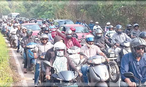 Goa में नेहरू ब्रिज बंद होने से दूसरे मंडोवी ब्रिज पर यातायात अव्यवस्था