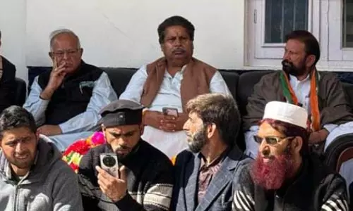 Karra: भाजपा ने राज्य का दर्जा जल्द बहाल करने के सुप्रीम कोर्ट के आदेश की भी अनदेखी की Karra: भाजपा ने राज्य का दर्जा जल्द बहाल करने के सुप्रीम कोर्ट के आदेश की भी अनदेखी की