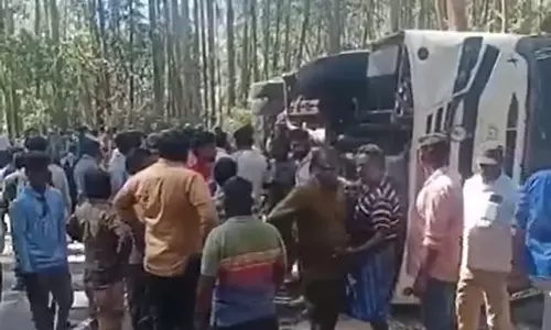 मुन्नार में नागरकोइल कॉलेज बस दुर्घटना: 2 की मौत