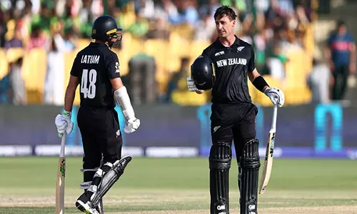 New Zealand ने पाकिस्तान के खिलाफ 320/5 का स्कोर बनाया
