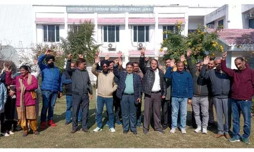 Jammu: लिपिक कर्मचारी संघ ने नये पदाधिकारियों का चुनाव किया Jammu: लिपिक कर्मचारी संघ ने नये पदाधिकारियों का चुनाव किया