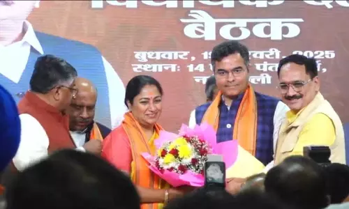 CM Rekha Gupta: रेखा गुप्ता होंगी दिल्ली की मुख्यमंत्री, विधायक दल की बैठक में फैसला, जानें इनके बारे में