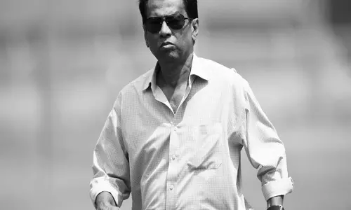 Sachin Tendulkar ने मिलिंद रेगे के निधन पर उनके लिए भावुक संदेश साझा किया Sachin Tendulkar ने मिलिंद रेगे के निधन पर उनके लिए भावुक संदेश साझा किया