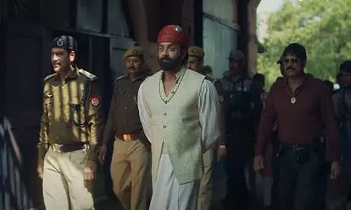 Dharmendra और सनी को आश्रम में अपनी भूमिका के बारे में बताने से हिचकिचा रहे थे बॉबी देओल