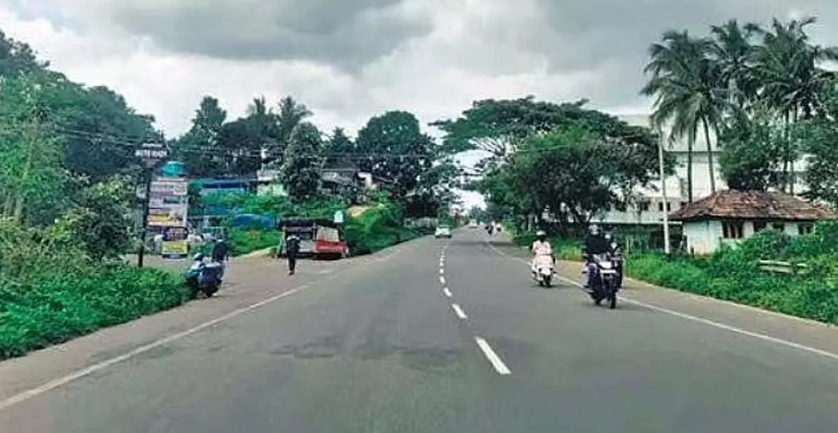 Tamil Nadu: पलक्कड़ मुख्य सड़क का जीर्णोद्धार कार्य शुरू Tamil Nadu: पलक्कड़ मुख्य सड़क का जीर्णोद्धार कार्य शुरू