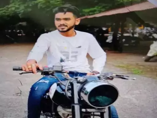 भिलाई में गैंगरेप, किशोरी ने सुसाइड नोट में प्रेमी पर लगाया हैवानियत कराने का आरोप भिलाई में गैंगरेप, किशोरी ने सुसाइड नोट में प्रेमी पर लगाया हैवानियत कराने का आरोप