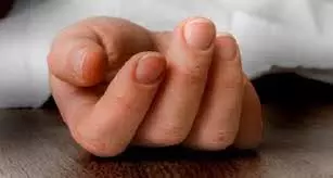 Rampur: आलू के खेत में युवक का शव मिला, फैली सनसनी Rampur: आलू के खेत में युवक का शव मिला, फैली सनसनी