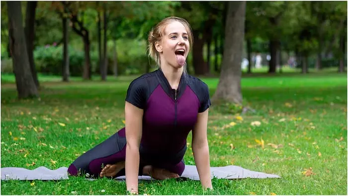 Yoga Tips: डबल चिन है तो करें ये , बढ़ जाएगी चेहरे की खूबसूरती Yoga Tips: डबल चिन है तो करें ये , बढ़ जाएगी चेहरे की खूबसूरती