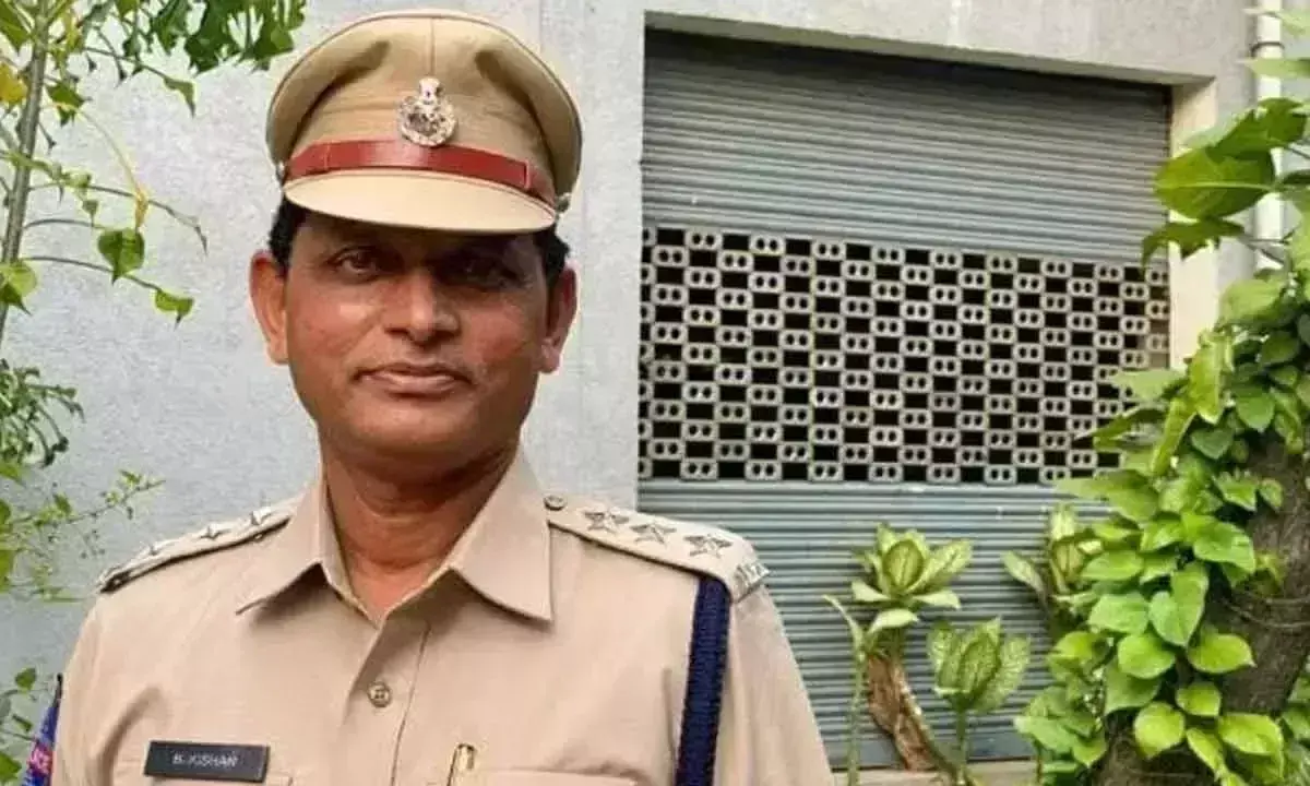Telangana : रु. कल्याण मंडप के लिए 11 लाख का दान Telangana : रु. कल्याण मंडप के लिए 11 लाख का दान