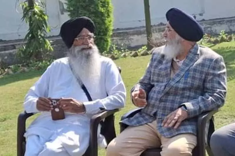 SAD ने धामी से इस्तीफा वापस लेने का आग्रह किया, अपने फैसले पर कायम रहेंगे SAD ने धामी से इस्तीफा वापस लेने का आग्रह किया, अपने फैसले पर कायम रहेंगे