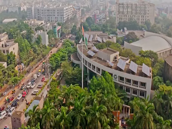 KIIT छात्र मृत्यु प्रकरण: ओडिशा सरकार ने छात्रों की सुरक्षा के लिए 24/7 हेल्प डेस्क स्थापित किया KIIT छात्र मृत्यु प्रकरण: ओडिशा सरकार ने छात्रों की सुरक्षा के लिए 24/7 हेल्प डेस्क स्थापित किया