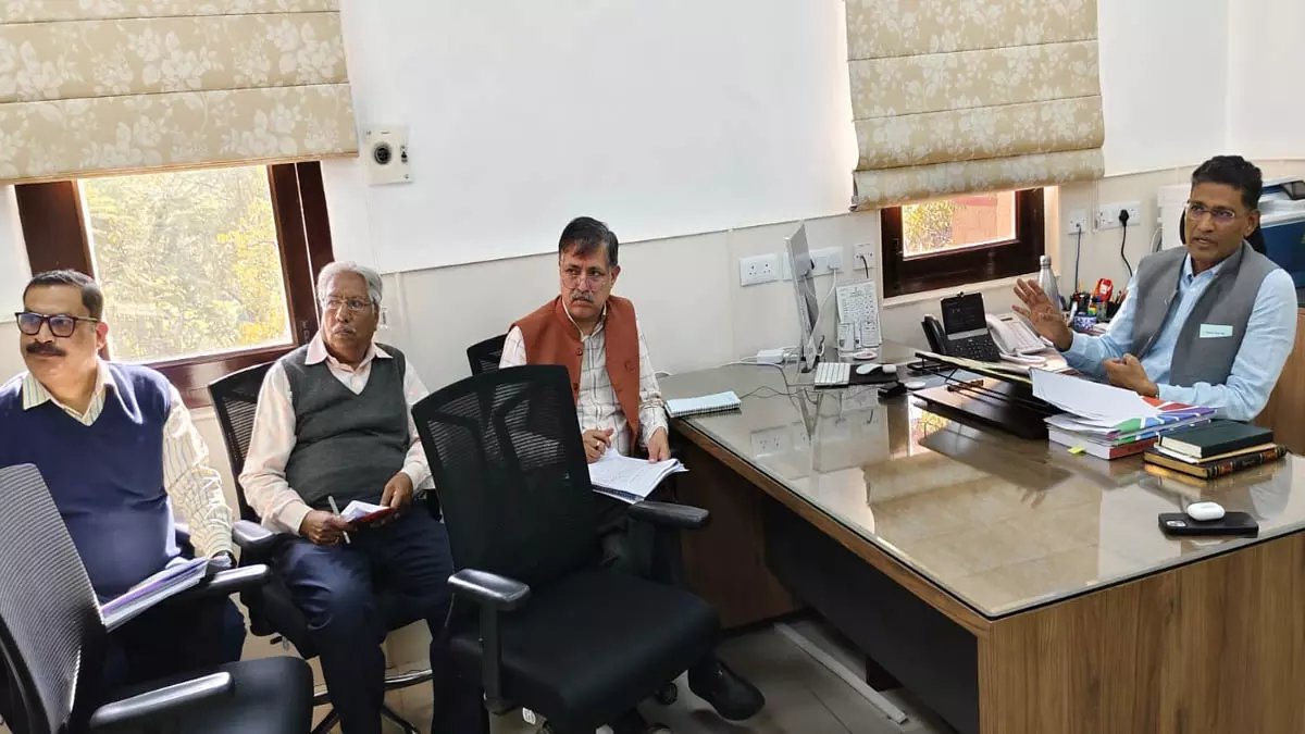 Jaipur: खनन विभाग बजट घोषणाओं की समयबद्ध क्रियान्विति की रणनीति बनाने में जुटा Jaipur: खनन विभाग बजट घोषणाओं की समयबद्ध क्रियान्विति की रणनीति बनाने में जुटा