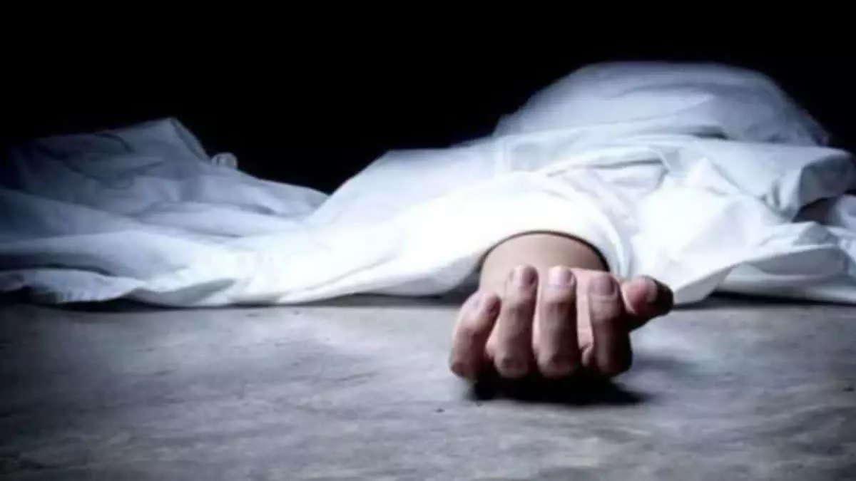 Kanpur : खंडहर में मिले थे युवक और युवती के शव, हत्या का आरोप Kanpur : खंडहर में मिले थे युवक और युवती के शव, हत्या का आरोप