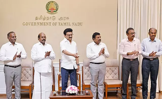 TN CM: 1141.23 करोड़ रुपये की लागत वाली सेयूर-वंदावसी-पोलूर सड़क का उद्घाटन किया TN CM: 1141.23 करोड़ रुपये की लागत वाली सेयूर-वंदावसी-पोलूर सड़क का उद्घाटन किया
