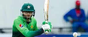 आईसीसी ने फखर जमान की जगह इमाम-उल-हक को पाकिस्तान की टीम में शामिल करने की मंजूरी दी आईसीसी ने फखर जमान की जगह इमाम-उल-हक को पाकिस्तान की टीम में शामिल करने की मंजूरी दी
