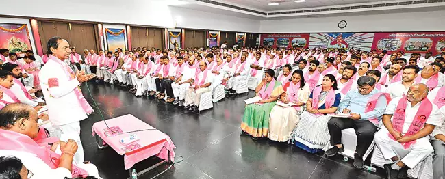 KCR: लोगों के बीच सरकार का ग्राफ काफी गिर रहा है यह फिर नहीं बढ़ेगा KCR: लोगों के बीच सरकार का ग्राफ काफी गिर रहा है यह फिर नहीं बढ़ेगा