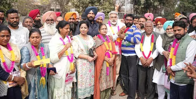 कांग्रेस ने Mullanpur दाखा नगर निगम पर कब्ज़ा किया कांग्रेस ने Mullanpur दाखा नगर निगम पर कब्ज़ा किया