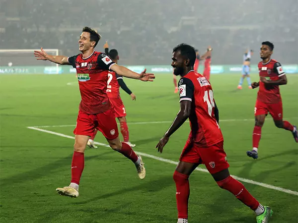 नॉर्थईस्ट यूनाइटेड एफसी की मेजबानी में Bengaluru FC के लिए शानदार खेल, निर्णायक अंक नॉर्थईस्ट यूनाइटेड एफसी की मेजबानी में Bengaluru FC के लिए शानदार खेल, निर्णायक अंक