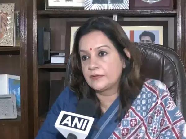 UBT सेना की प्रियंका चतुर्वेदी ने महाराष्ट्र सरकार से छावा को कर मुक्त करने का किया आग्रह UBT सेना की प्रियंका चतुर्वेदी ने महाराष्ट्र सरकार से छावा को कर मुक्त करने का किया आग्रह