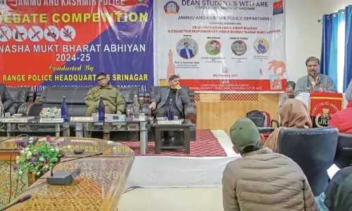 सीयूके, जम्मू-कश्मीर पुलिस ने नशीली दवाओं के उन्मूलन पर वाद-विवाद प्रतियोगिता आयोजित की