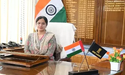 कुपवाड़ा प्रशासन ने लोलाब जल निकायों के किनारे अवैध नाले को हटाने का आदेश दिया कुपवाड़ा प्रशासन ने लोलाब जल निकायों के किनारे अवैध नाले को हटाने का आदेश दिया