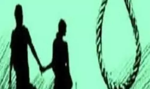 Kanpur: एक ही दुपट्टे से लटके मिले प्रेमी युगल