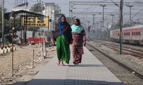 Punjab: ढंडारी कलां रेलवे स्टेशन में बड़े पैमाने पर सुधार की तैयारी Punjab: ढंडारी कलां रेलवे स्टेशन में बड़े पैमाने पर सुधार की तैयारी