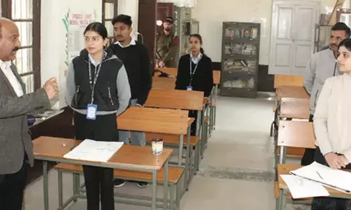 सरकार युवाओं को आधुनिक कौशल प्रदान करने के लिए व्यापक कार्यक्रम चला रही: उपमुख्यमंत्री सरकार युवाओं को आधुनिक कौशल प्रदान करने के लिए व्यापक कार्यक्रम चला रही: उपमुख्यमंत्री