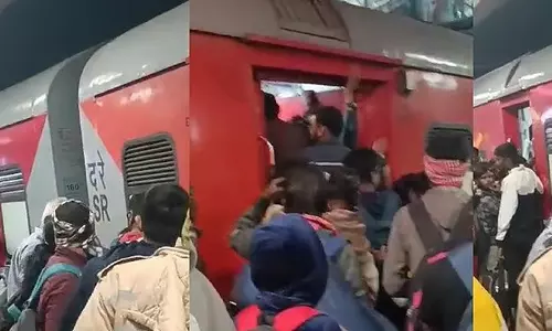 क्रिकेटर वाराणसी में फंसे: तमिलनाडु सरकार ने उन्हें विमान से वापस लाने की व्यवस्था की क्रिकेटर वाराणसी में फंसे: तमिलनाडु सरकार ने उन्हें विमान से वापस लाने की व्यवस्था की