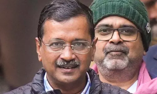 भाजपा ने शपथ ग्रहण समारोह के लिए भेजा आमंत्रण, सबकी निगाहें केजरीवाल पर भाजपा ने शपथ ग्रहण समारोह के लिए भेजा आमंत्रण, सबकी निगाहें केजरीवाल पर