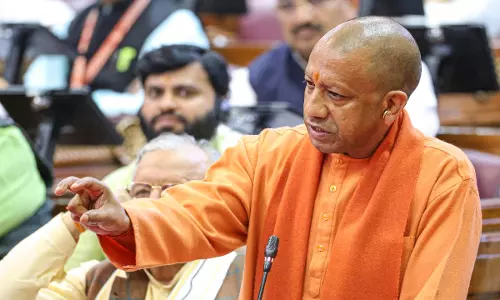 Lucknow: मुख्यमंत्री योगी ने विपक्ष के आरोपों पर किया पलटवार Lucknow: मुख्यमंत्री योगी ने विपक्ष के आरोपों पर किया पलटवार