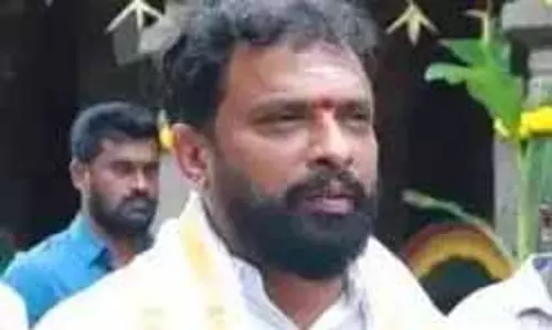 श्रम मंत्री ने तिरुपति में ESI अस्पताल का निरीक्षण किया श्रम मंत्री ने तिरुपति में ESI अस्पताल का निरीक्षण किया