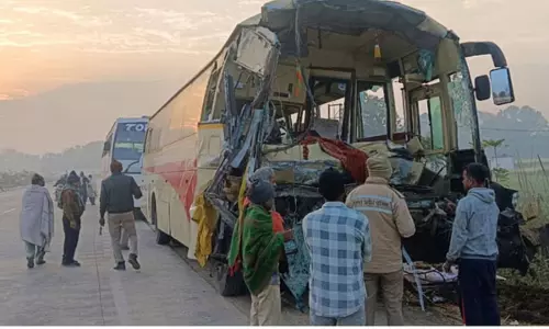 Jaunpur : महाकुंभ जा रहे 8 श्रद्धालुओं की मौत, कई घायल