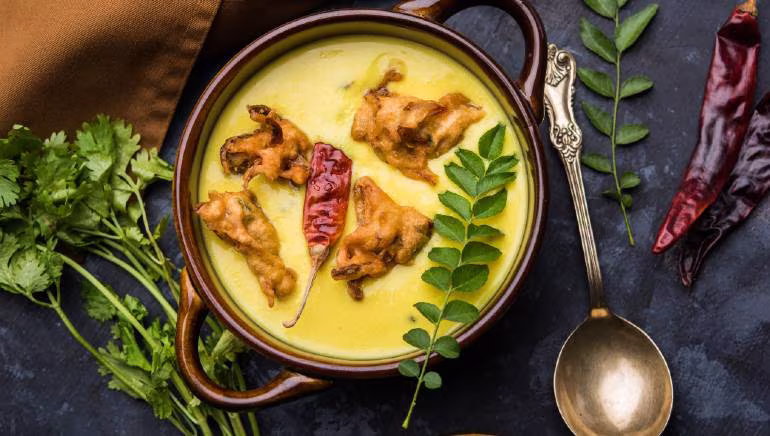 घर पर स्वादिष्ट Kadhi , बस फॉलो करें ये आसान रेसिपी