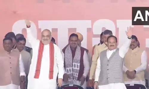 रेखा गुप्ता कुछ ही देर में लेंगी CM पद की शपथ, PM, शाह और नड्डा भी पहुंचे