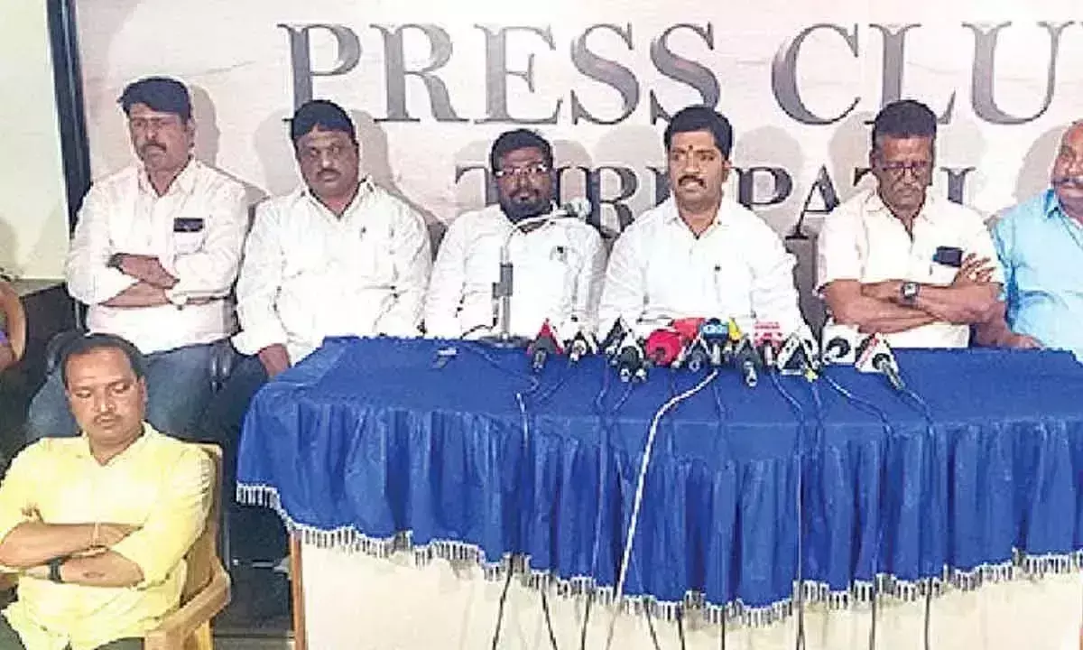 TTD कर्मचारी नेता ने बोर्ड सदस्य के इस्तीफे की मांग की
