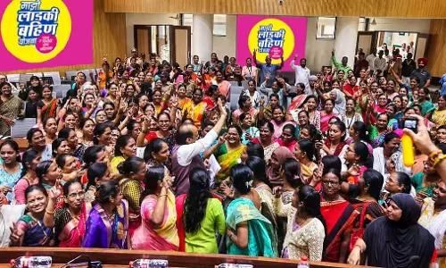 Maharashtra: माझी लड़की बहिन योजना की 83% लाभार्थी विवाहित महिलाएं