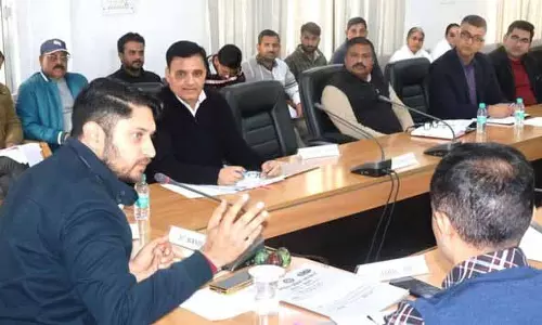 DC: नशीली दवाओं के दुरुपयोग को रोकने के लिए शून्य सहनशीलता की नीति अपनाई जाएगी DC: नशीली दवाओं के दुरुपयोग को रोकने के लिए शून्य सहनशीलता की नीति अपनाई जाएगी