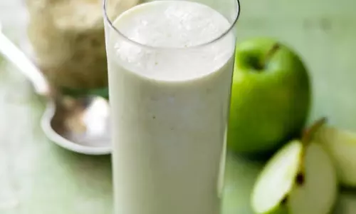 सेब क्रम्बल स्मूदी रेसिपी सेब क्रम्बल स्मूदी रेसिपी