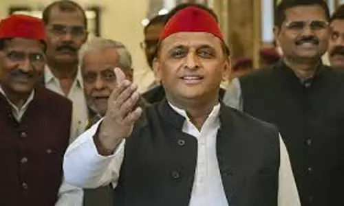 Lucknow: यह बजट नहीं, बल्कि बड़ा ढोल है: अखिलेश यादव