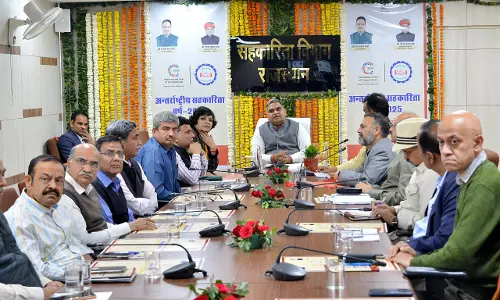 Jaipur: सहकारिता मंत्री ने किया वार्षिक कार्ययोजना एवं कैलेण्डर का विमोचन Jaipur: सहकारिता मंत्री ने किया वार्षिक कार्ययोजना एवं कैलेण्डर का विमोचन