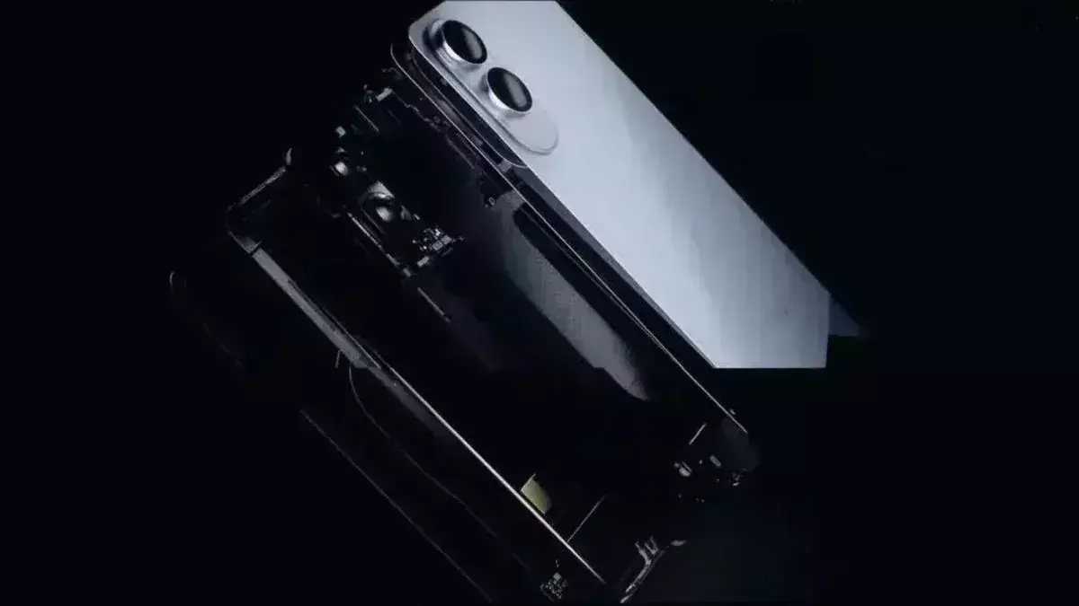 Samsung के Galaxy S25 Edge में हो सकता है सेरेमिक बैक पैनल