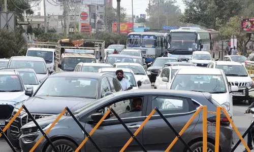 दलित समुदाय के लोगों ने PAP चौक जाम किया, राहगीरों को परेशानी दलित समुदाय के लोगों ने PAP चौक जाम किया, राहगीरों को परेशानी