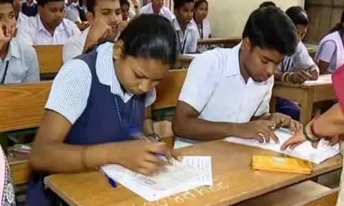 Odisha: 5.12 लाख से अधिक छात्र कल से शुरू हो रही मैट्रिक परीक्षा में बैठेंगे