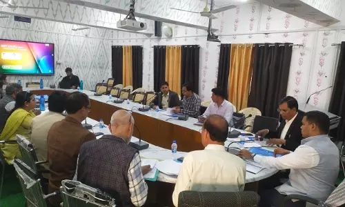 Churu: जिला कलेक्टर सुराणा ने जिला निष्पादन समिति व मिड डे मील की बैठक में दिए निर्देश