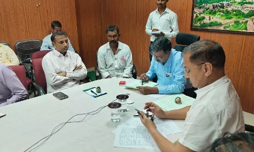 Jalore: जिला कलेक्टर ने जनसुनवाई में परिवाद पर त्वरित निस्तारण के दिए निर्देश