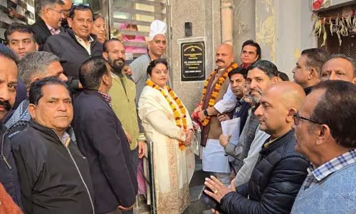 Yudhveer-Priya ने पुनर्निर्मित कृष्ण आश्रम का उद्घाटन किया Yudhveer-Priya ने पुनर्निर्मित कृष्ण आश्रम का उद्घाटन किया