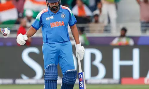 CT: रोहित शर्मा ने सचिन तेंदुलकर को पीछे छोड़ा, दूसरे सबसे तेज 11,000 वनडे रन बनाने वाले खिलाड़ी बने CT: रोहित शर्मा ने सचिन तेंदुलकर को पीछे छोड़ा, दूसरे सबसे तेज 11,000 वनडे रन बनाने वाले खिलाड़ी बने