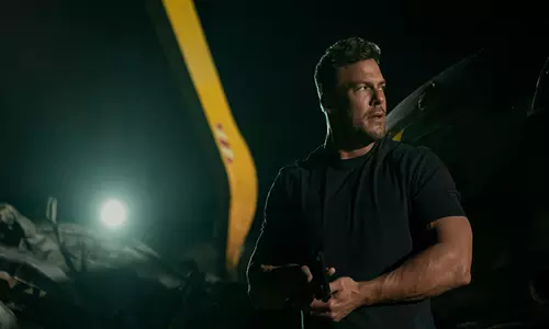 एलन रिचसन ने रीचर Season 3 के लिए एक्शन सीक्वेंस की शूटिंग के बारे में खुलकर बात की एलन रिचसन ने रीचर Season 3 के लिए एक्शन सीक्वेंस की शूटिंग के बारे में खुलकर बात की
