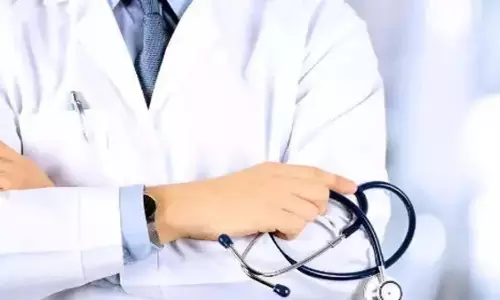 लंबे समय तक अनुपस्थित रहने के कारण 55 एपी डॉक्टर बर्खास्त